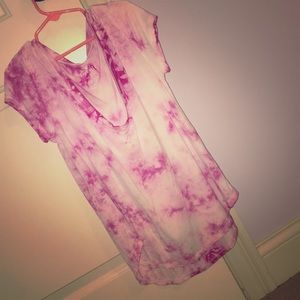 American Eagle V cut shirt